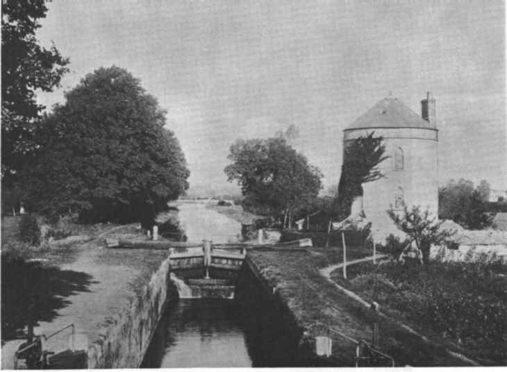 Cerney Wick Lock in 1904
